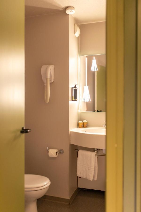 Ibis Styles St Etienne - Gare Chateaucreux Saint-Etienne  Bagian luar foto